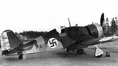 Fiat G.50 ВВС Финляндии. Судя по окраске самолёта, снимок относится к периоду Великой Отечественной войны. 