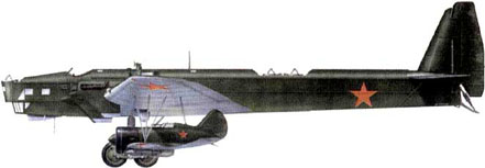 «Звено-СПБ». В качестве носителя выступает ТБ-3 М-17, под крылом — И-16 тип 5 с закрытым фонарём.